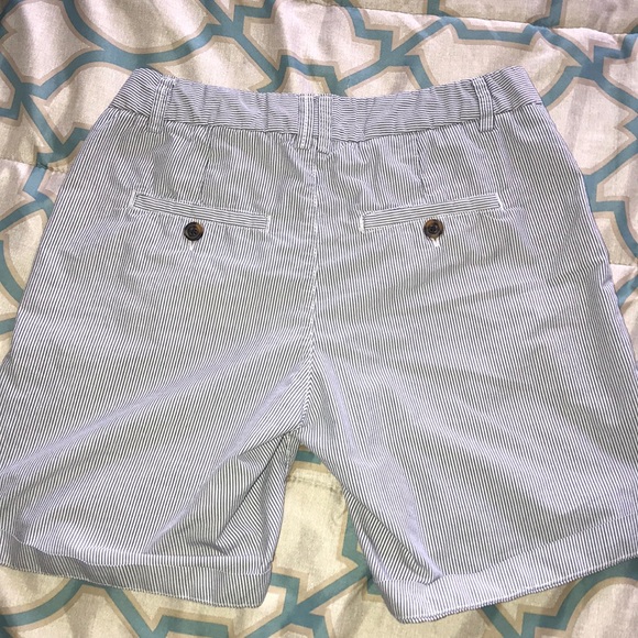 L.O.G.G.  H&M stipe shorts - Picture 4 of 5